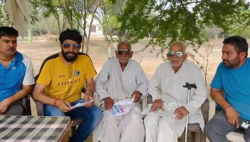 नवीन जयहिंद के पास पहुंचे बुजुर्ग,पेंशन बनवाने।

#oldagepension #jaihindsena #NaveenJaihind #rohtak #haryana