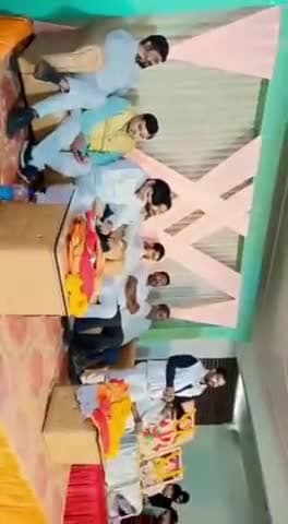 28 अप्रैल.. जनपद -: #जौनपुर.. #दक्ष_आर्मी के #प्रमुख_जनार्दन #प्रजापति के #तत्वाधान मे #लाइब्रेरी के #उद्धघाटन के #अवसर पर #बच्चों को #कॉपी_किताब पेन #पेन्सिल #देकर #सम्मानित किया गया...
         #बृजेश_प्रजापति