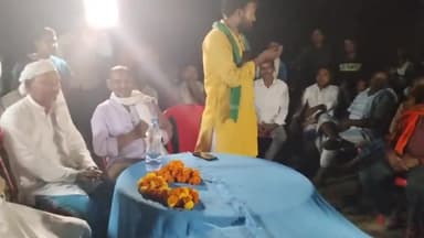 चुप चाप लालटेन छाप पर बटन दबाकर कर अपने बच्चे परिवार को नौकरी रोजगार कि गारंटी प्राप्त करें - Mukesh Yadav #लौरिया #विधानसभा #वाल्मीकिनगर #दीपक_यादव