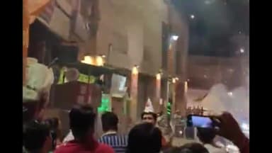 विश्वनाथ कॉरिडोर के बाहर युवकों के द्वारा बर्थडे पार्टी और आतिशबाजी का वीडियो हुआ सोशल मीडिया पर वायरल