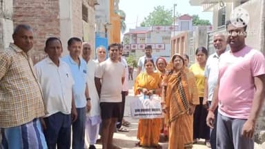 साहिबगंज: जयप्रकाश नगर मोहल्ले के लोगों ने अब तक सड़क निर्माण नहीं होने को लेकर किया लोकसभा चुनाव में वोट डालने का बहिष्कार