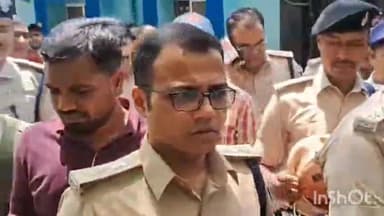 गोपालगंज: बरहिमा मोड़ के पास बस और कंटेनर के बीच हुई टक्कर, हादसे में 2 पुलिस कर्मियों की हुई मौत, बोले एसपी स्वर्ण प्रभात