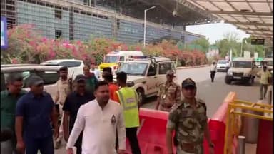 पटना ग्रामीण: बीजेपी के लोग रोड पर नाक रगड़कर जनता से माफी मांगे: पटना एयरपोर्ट पर बोले नेता प्रतिपक्ष तेजस्वी यादव