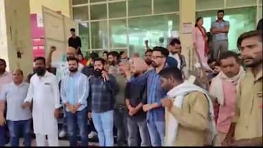 ਡੇਰਾਬਸੀ: ਜ਼ੀਰਕਪੁਰ:ਕਬਜ਼ਾ ਲੈਣ ਗਏ ਨਗਰ ਕੌਂਸਲ ਦੇ ਅਧਿਕਾਰੀਆਂ ਨੂੰ ਬਣਾਇਆ ਬੰਦੀ ਤੇ ਕੀਤਾ ਕਾਤਲਾਨਾ ਹਮਲਾ