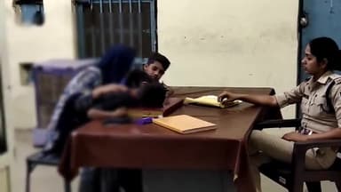 बीना: राय कॉलोनी में मां के डांटने से तीन मासूम बच्चे घर छोड़कर भागे, पुलिस ने बच्चों की तलाश कर परिजनों को सौंपा