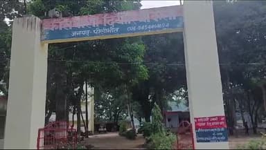 बीसलपुर: दियोरिया कला कोतवाली में दो किशोरियों को भागा ले जाने की रिपोर्ट दर्ज ।