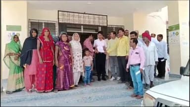 सुनेल: विश्व श्रमिक दिवस पर सुनेल में मनरेगा श्रमिकों ने रोजगार की उठाई मांग,तहसीलदार को सोंपा ज्ञापन