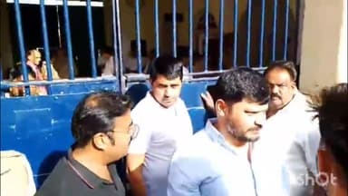 बरेली: बरेली जेल से रिहा हुए जौनपुर के पूर्व सांसद धनंजय सिंह, जौनपुर के लिए रवाना