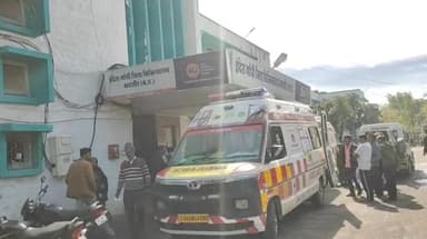 मंदसौर: जिला अस्पताल में डिलीवरी के दौरान नवजात के प्राइवेट पार्ट में कट लगने का मामला अपर DM ने CMHO 3 सप्ताह में मांगा जवाब