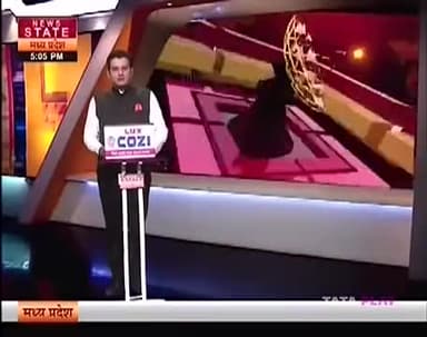 अशोकनगर-मुगावली में दो डॉक्टरो के बीच गुथाम गुथी सोशल मीडिया पर वीडियो वायरल
#mungaoli #मुंगावली Collector Ashok Nagar