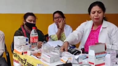 गाज़ियाबाद: इंदिरापुरम स्थित साया गोल्ड सोसाइटी में लोगों के बीमार होने के बाद स्वास्थ्य विभाग की टीम मौके पर पहुंची