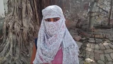 हाथरस: कोतवाली हाथरस जंक्शन क्षेत्र के एक गांव निवासी युवती से फार्मासिस्ट ने शादी का झांसा देकर बनाए शारीरिक संबंध