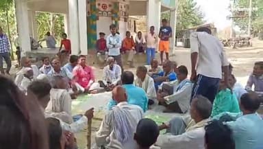 पुरैना पेहना देवहा नदी पुल निर्माण को लेकर बरेली लोकसभा चुनाव में आठ गांव के लोग करेंगे मतदान बहिष्कार।