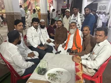 आज गुलाब खान.ओसाबखान नगला बीच मई  वालों की लड़की की शादी में पूजा मैरिज हॉम में सिरकत की आपका अपना मोहम्मद इस्लाम चेयरमेन