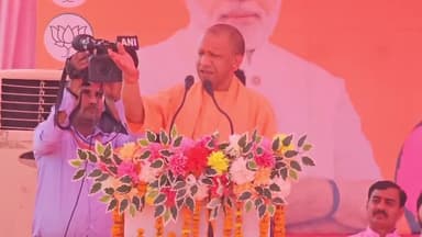 हरदोई: मल्लावां के जूनियर हाईस्कूल मैदान में बोले सीएम योगी आदित्यनाथ,पाकिस्तान में 30 करोड़ आबादी को 2 जून की रोटी नहीं मिल रही