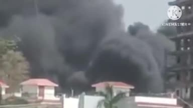 रातू: जुमार नदी पुल के पास बीएसएनल हेड ऑफिस  में लगी भीषण आग, अग्निशामक वाहन ने किया बुझाने का प्रयास