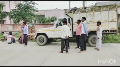 हरदोई: मदरावां गांव में किशोरी ने मकान की छत के कुंडे में दुपट्टे से फांसी लगाकर दी जान,पुलिस ने शव को पोस्टमार्टम के लिए भेजा