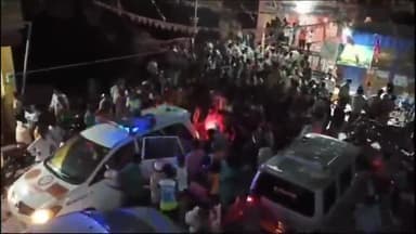 कागल: बंबलवाड येथे भाजपच्या उमेदवाराविरुद्ध अपप्रचार करणाऱ्या तरुणांना भाजप कार्यकर्त्यांकडून सोप देऊन दिल पोलिसांच्या ताब्यात