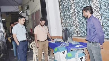 मंदसौर: कलेक्टर यादव ने पीजी कॉलेज पहुंचकर ईवीएम कमीशनिंग कार्य का निरीक्षण किया।