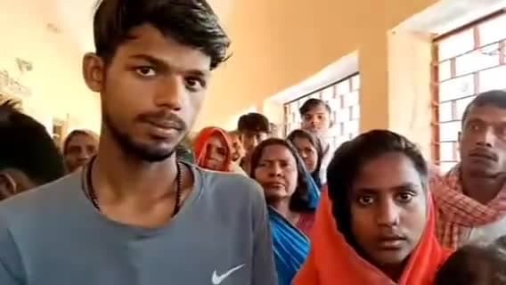 बोखड़ा: बोखरा में शादी का झांसा देकर लड़की को युवक ने बनाया था कुंवारी मां, गांव वालों ने दोनों की कराई शादी