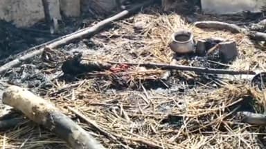 हरदोई: परसनी गांव में अज्ञात कारणों से लगी भीषण आग, लाखों का सामान जलकर ख़ाक