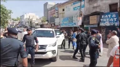 बीजेपी रोड शो मे  लोगों  का आया सैलाब   मुख्य बाजारों में लगा जाम