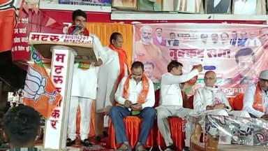 नखाश चौराहे पर भारतीय जनता पार्टी द्वारा आयोजित नुक्कड़ सभा में सांसद रवि किशन शुक्ल जी के पक्ष मे आगामी 1 जून को मतदान करने के लिए जनता से अपील की।
#PhirEkBaarModiSarkar 
#ModiKaParivaar