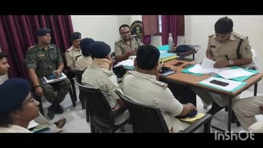 नबीनगर: मदनपुर कार्यालय में एसडीपीओ सदर दो अमित कुमार ने थानाध्यक्ष के साथ की समीक्षात्मक बैठक