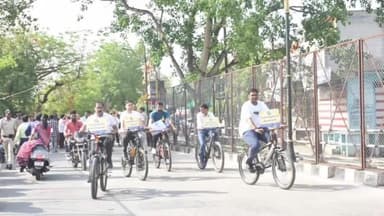 मंदसौर: स्वीप गतिविधि अंतर्गत पशुपतिनाथ मंदिर घाट से महाराणा प्रताप चौराहा मंदसौर तक मतदाता जागरूकता की साइकिल रैली निकाली गई