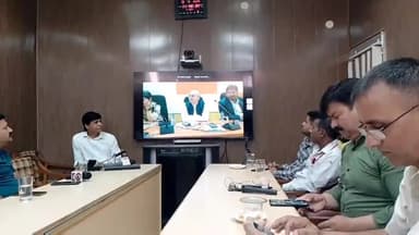 चम्बा: चंबा में लोकसभा चुनाव में मतदाताओं को जागरूक करने के लिए गीत लांच