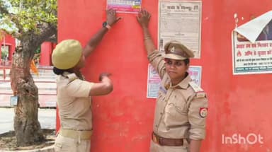 इकौना: इकौना और गिलौला क्षेत्र के विभिन्न धार्मिक स्थलों पर बाल विवाह रोकथाम हेतु पंपलेट के माध्यम से लोगों को दी गयी जानकारी