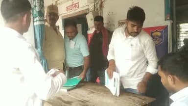 उदवंत नगर: पुलिस पदाधिकारियों ने उदवंतनगर थाने में जनता दरबार का आयोजन कर भूमि सम्बंधित मामलों को सुना