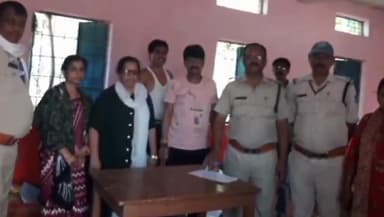 गुलाना: पुलिस टीम ने किया अकोदिया क्षेत्र के मतदान केंद्रों का निरीक्षण, पुख्ता रहेगी सुरक्षा व्यवस्था