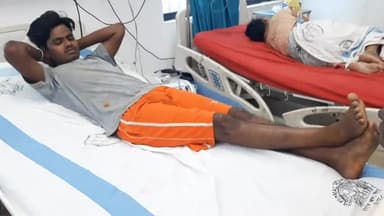 अकोढ़ी गोला: दरीहट बाजार में अनियंत्रित ट्रैक्टर तथा ऑटो में हुई टक्कर, ऑटो का ड्राइवर हुआ घायल