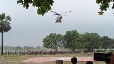 गोपालगंज: महम्मदपुर स्थित गोविंद हाई स्कूल में पहुंचे सीएम नीतीश कुमार, संजय झा सहित कई नेता रहे मौजूद।