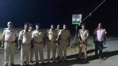 डेहरी: लोकसभा चुनाव को लेकर स्पेशल ड्राइव के दौरान 19 आरोपियों को डेहरी सहित विभिन्न जगहों से पुलिस ने किया गिरफ्तार।