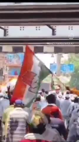 Unstoppable 
    Anuradha yadav महिला ज़िला अध्यक्ष कांग्रेस वाराणसी