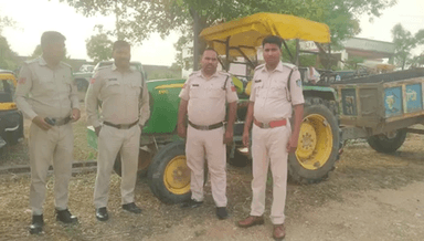 सिंगरौली: सासन चौकी पुलिस ने अवैध रेत का परिवहन करते ट्रैक्टर को मझौली स्थित म्यार नदी के पास से किया जब्त