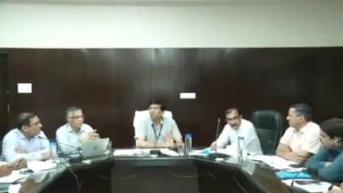 सांगानेर: शासन सचिवालय में जन स्वास्थ्य अभियांत्रिकी विभाग के शासन सचिव डॉ. समित शर्मा ने ली जयपुर की पेयजल व्यवस्था को लेकर बैठक