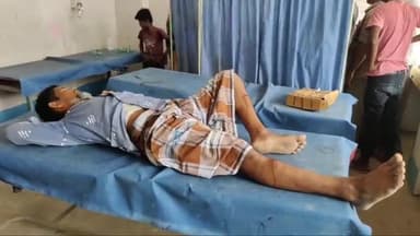 अररिया: कॉलेज के समीप दो सिटी रिक्शा की हुई टक्कर में दो लोग घायल सदर अस्पताल में भर्ती