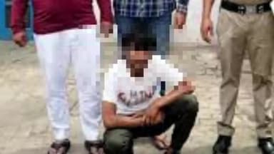 इस्माइलपुर: लक्ष्मीनिया बासा से देसी शराब के साथ तस्कर को कदवा थाना की पुलिस ने दबोचा