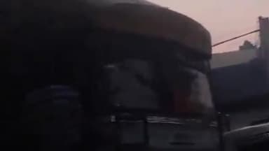 मलिहाबाद: पारा थाना क्षेत्र में बीच सड़क पर दबंगों ने ट्रक चालक को बेरहमी से पीटा