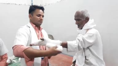 अकोढ़ी गोला: धनपुरा गांव में आपसी विवाद को लेकर दो पक्षों में हुई मारपीट में एक व्यक्ति हुआ घायल, अस्पताल में हुआ उपचार