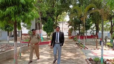 हरदोई: अपर जिला जज ने जिला कारागार का किया निरीक्षण, बैरक में बंदियों से समस्याओं के बारे में ली जानकारी