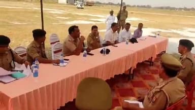 मेहनगर: घिनहापुर में CM के रविवार 19 मई की जनसभा को लेकर पुलिस महानिरीक्षक के नेतृत्व में तैनात सुरक्षा बलों को किया गया ब्रीफ