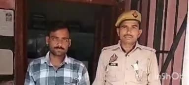 एटा: थाना कोतवाली नगर पुलिस व जनपदीय इंटेलिजेंसविंग द्वारा संयुक्त कार्यवाही में 25हजार रु.का इनामिया को किया आरोपी गिरफ्तार