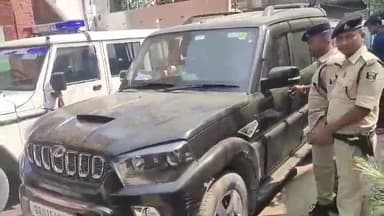 पटना ग्रामीण: सलामी थाना क्षेत्र की पुलिस ने थाना क्षेत्र के छोटी नगला मंदिर मजार के पास से हथियार के साथ दो लोगों को किया गिरफ्तार