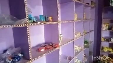 चितरंगी: बरका चौकी क्षेत्र के ग्राम गजरहिया में एक किराना सह इलेक्ट्रॉनिक दुकान में चोरी हुआ लाखों रुपए की सामग्री।