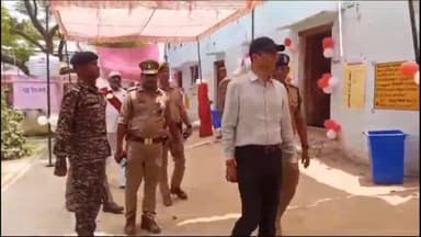 मंझनपुर: 5वें चरण के मतदान को लेकर मंझनपुर समेत जिले भर में भ्रमणशील रहे कमिश्नर और IG, दिए आवश्यक निर्देश