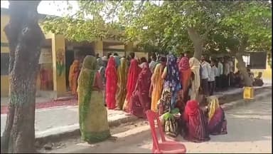 मंझनपुर: कौशाम्बी लोकसभा सुरक्षित सीट के लिए पांचवे चरण का मतदान हुआ शुरू, सुबह से बूथों पर मतदाताओं की उमड़ी भीड़